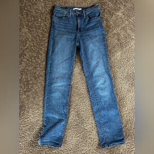 Levi’s High Rise Straight Jean